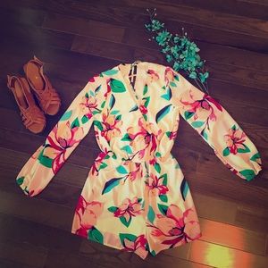 Floral Romper 🌷